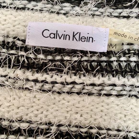 CALVIN KLEIN Cropped Shaw Black & White Med. NEW - Picture 3 of 6